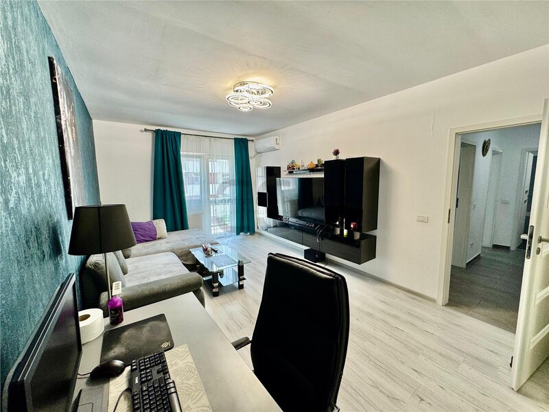 Grand Arena Kristal Residence - decomandat - loc parcare